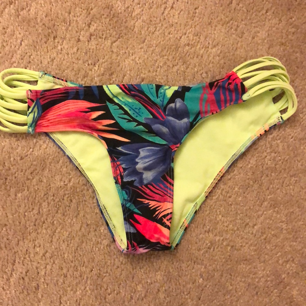 Ruched hollister bikini bottom